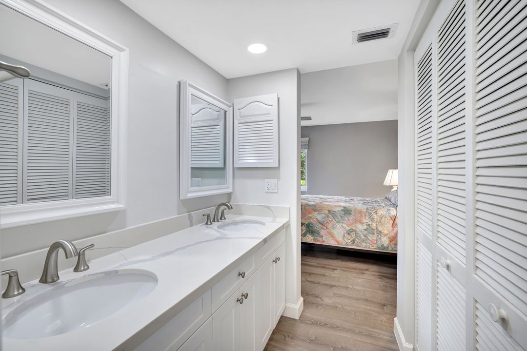 250 Candycane Ln #3, Naples, FL 34112