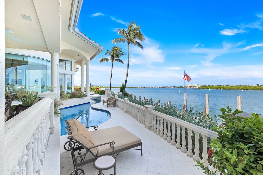 490 Renard Ct, Marco Island, FL 34145