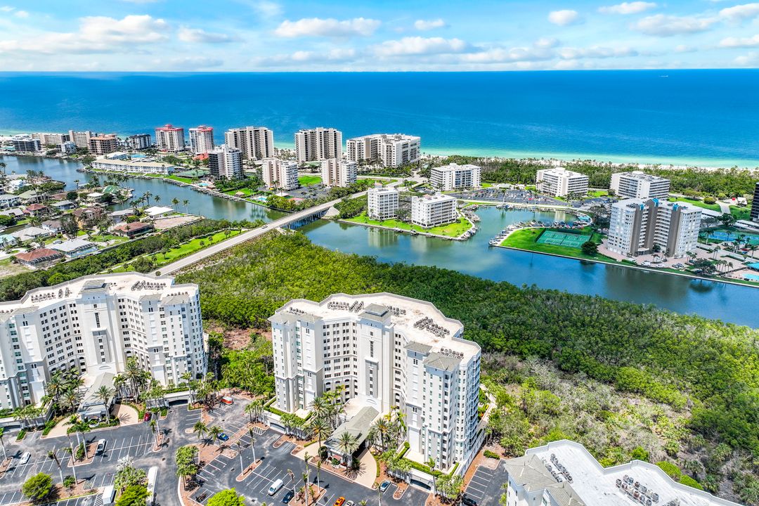 315 Dunes Blvd #PH-6, Naples, FL 34110