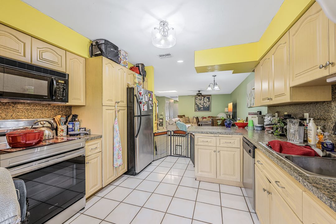 1507 SE 24th Ave, Cape Coral, FL 33990