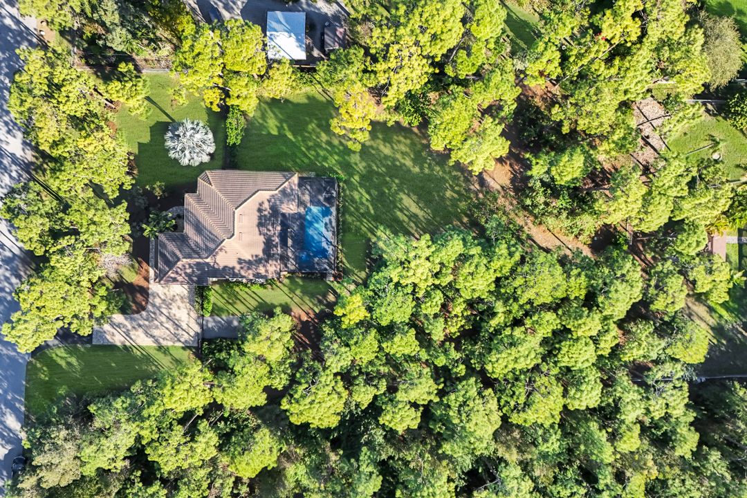 25295 Catskill Dr, Bonita Springs, FL 34135