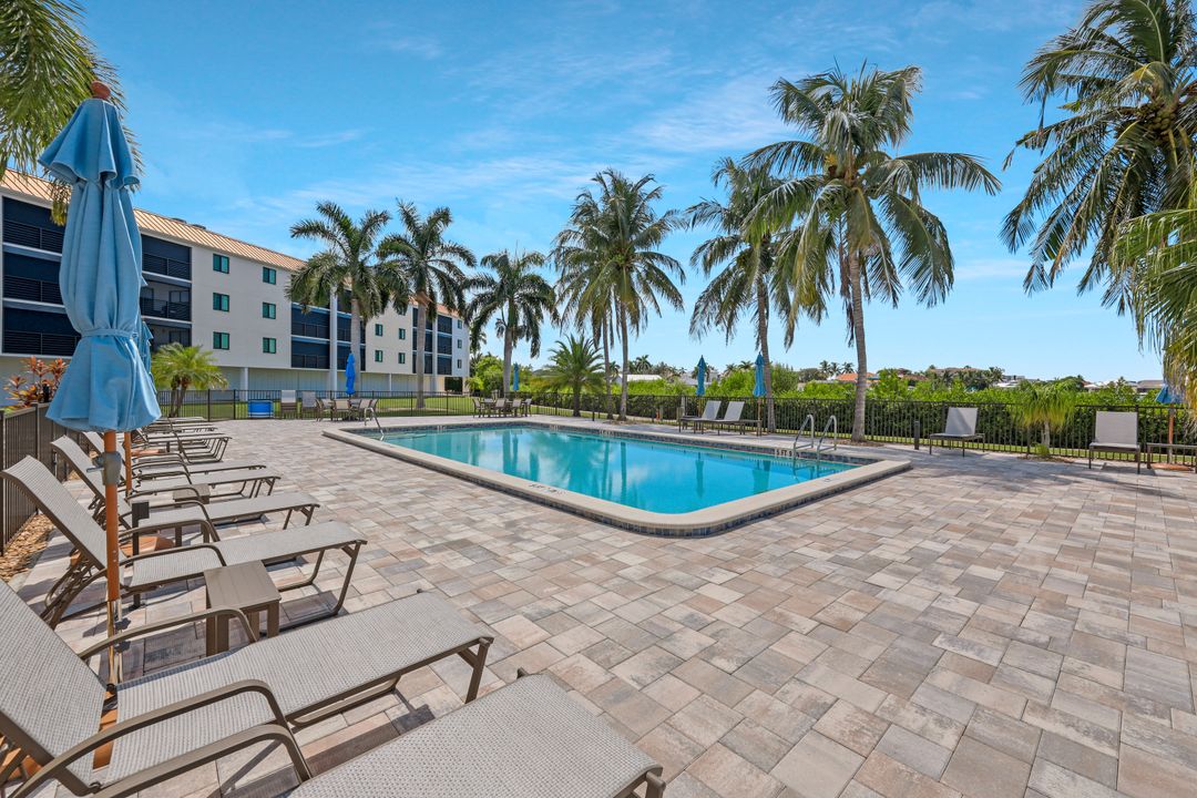 226 3rd St #206, Bonita Springs, FL 34134