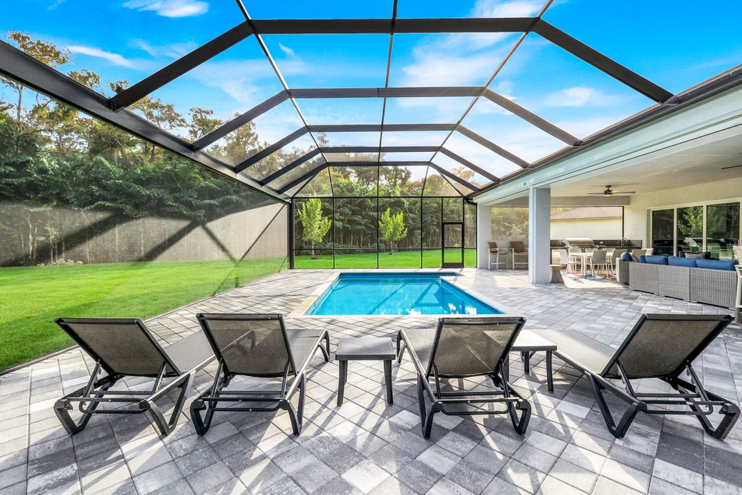 12083 Azalea Wy, Naples, FL 34120