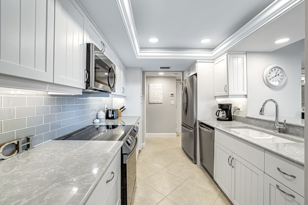 300 S Collier Blvd #303, Marco Island, FL 34145