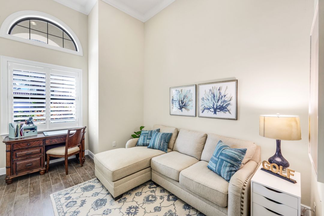 11925 Heather Woods Ct, Naples, FL 34120