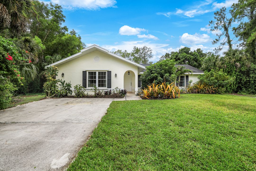 4710 1st Ave NW, Naples, FL 34119