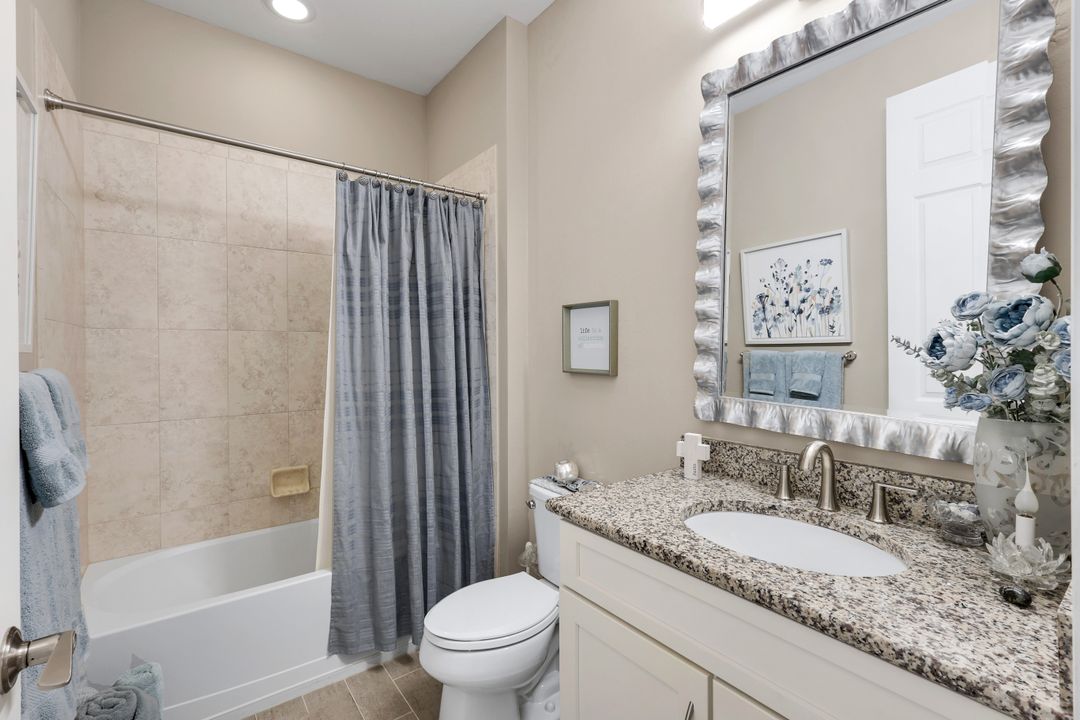 16345 Camden Lakes Cir, Naples, FL 34110