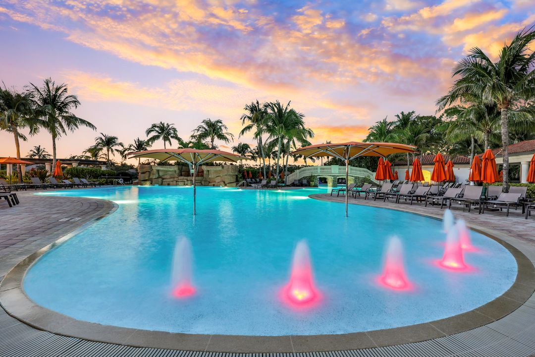 9590 Trevi Ct #5323, Naples, FL 34113
