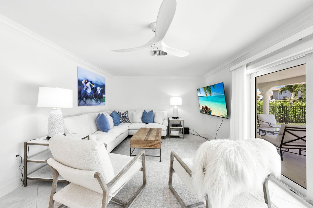1522 Pelican Ave, Naples, FL 34102