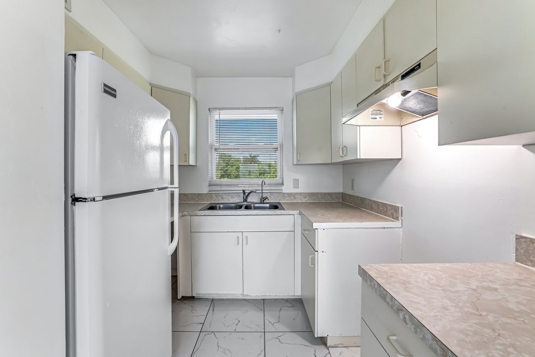 1000 Manatee Rd #A-306, Naples, FL 34114