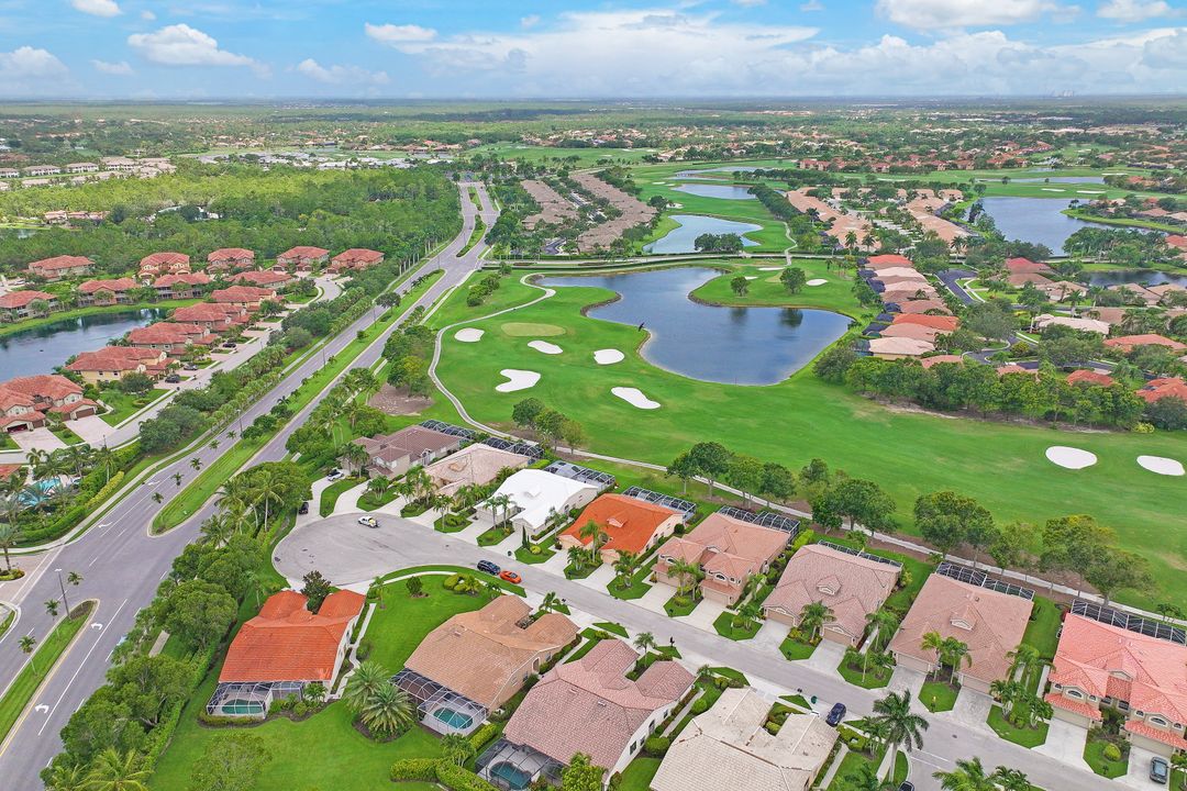 6654 Castlelawn Pl, Naples, FL 34113