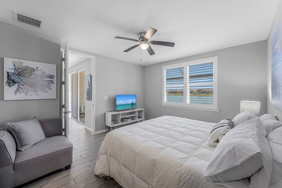 14908 Edgewater Cir, Naples, FL 34114