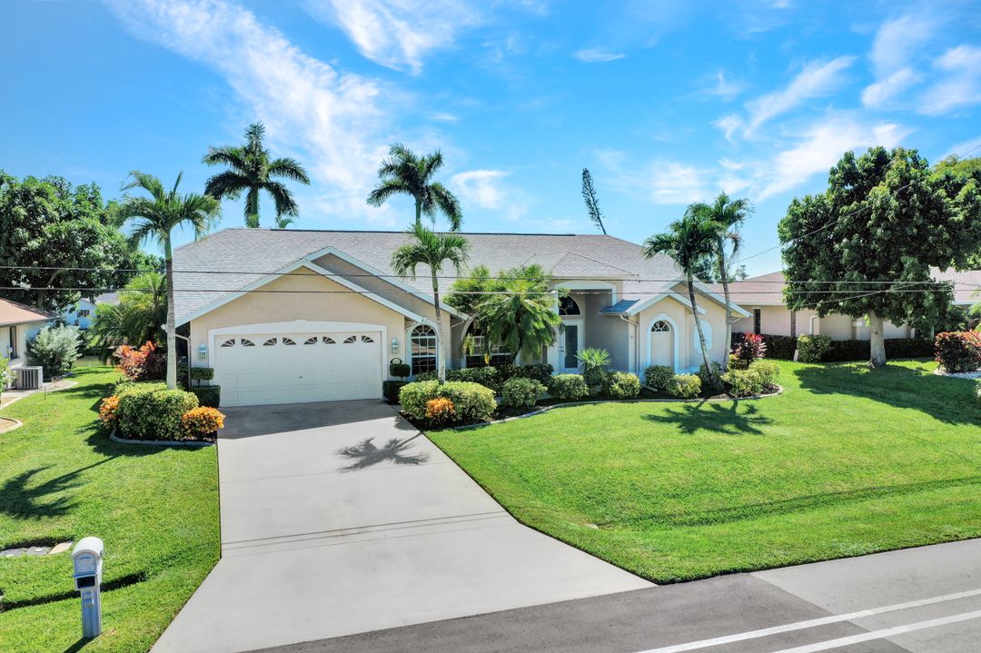 610 Archer Pkwy W, Cape Coral, FL 33904