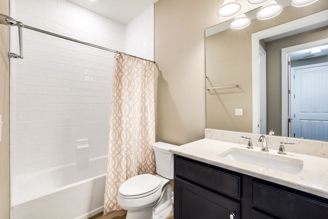 9373 Surfbird Ct, Naples, FL 34120