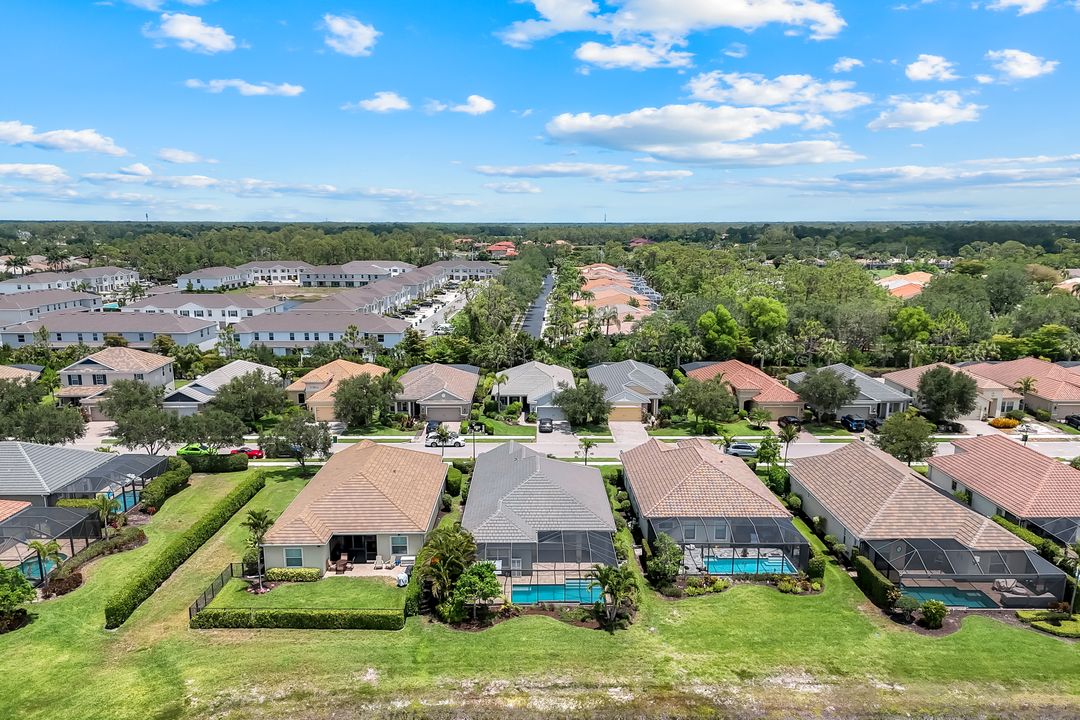3620 Canopy Cir, Naples, FL 34120