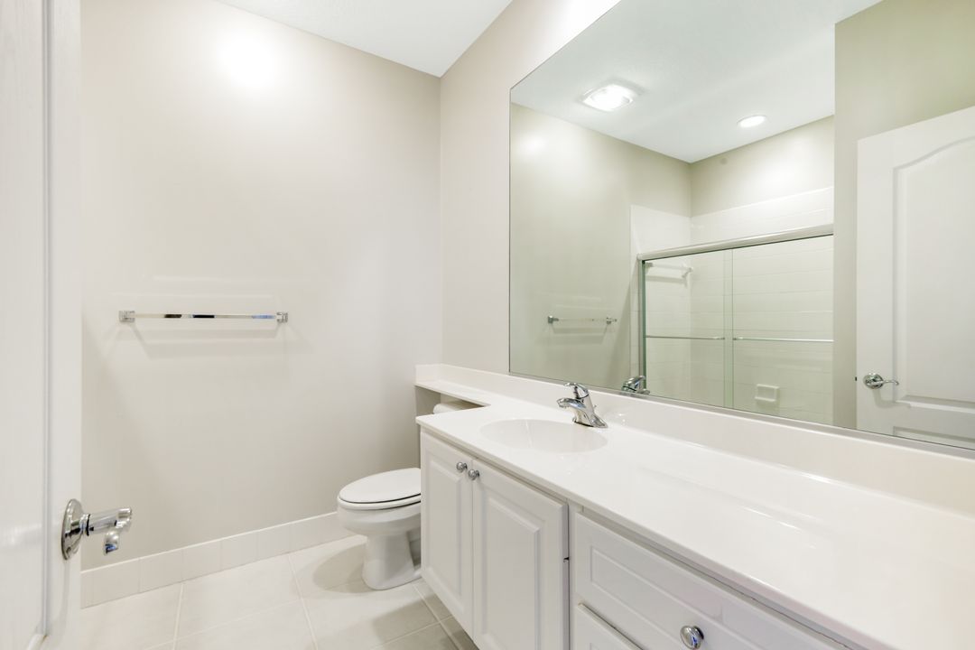 6124 Towncenter Cir, Naples, FL 34119