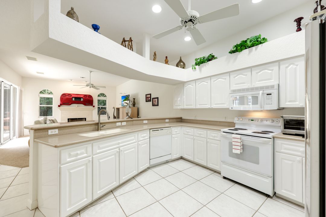 2079 Imperial Cir, Naples, FL 34110