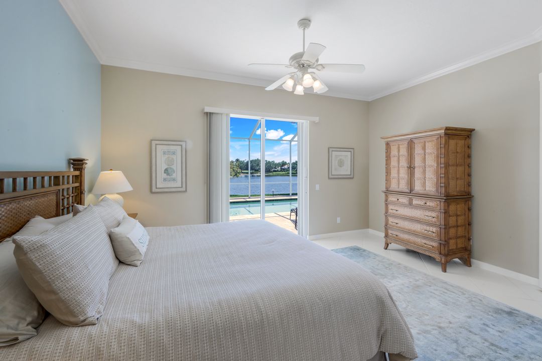 3774 Whidbey Way, Naples, FL 34119