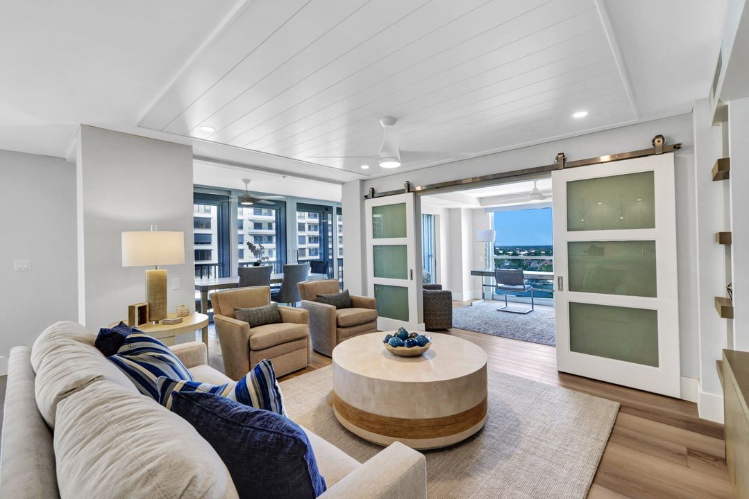 4401 Gulf Shore Blvd N #1406, Naples, FL 34103
