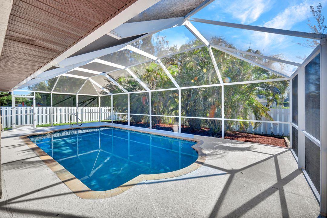 1121 NW 27th Ave, Cape Coral, FL 33993