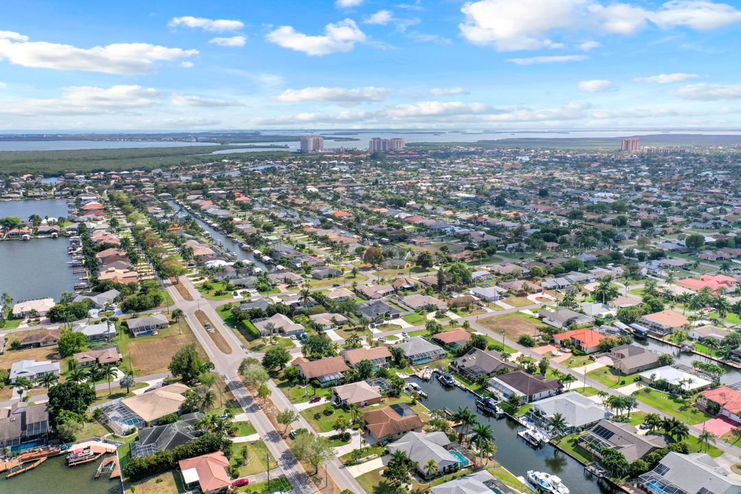 5032 Skyline Blvd, Cape Coral, FL 33914