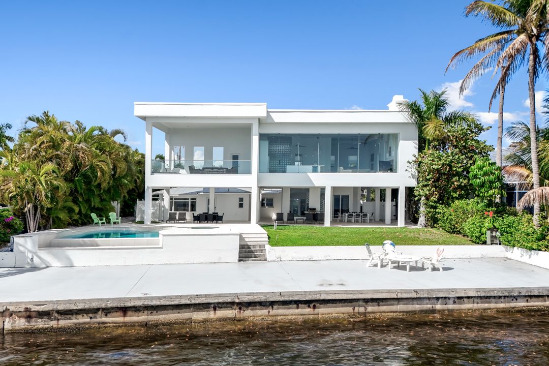 2302 SE 28th St, Cape Coral, FL 33904