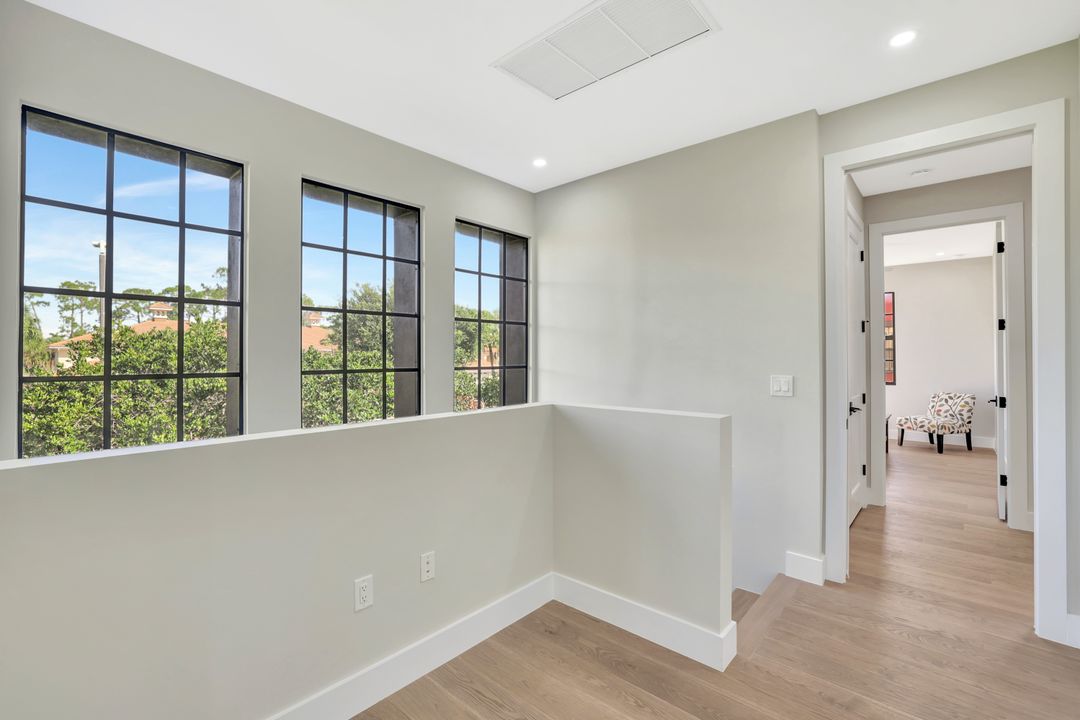 9037 Alturas St #3705, Naples, FL 34113