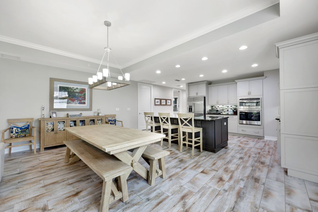7801 Hawthorne Dr #2701, Naples, FL 34113