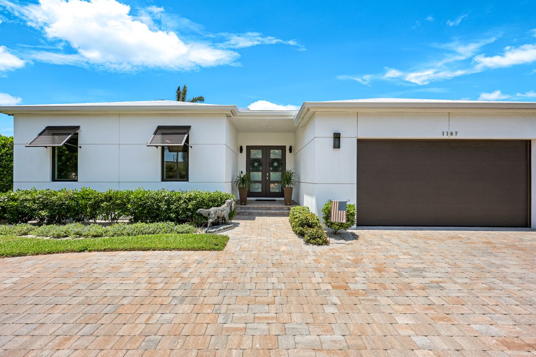1167 22nd Ave N, Naples, FL 34103
