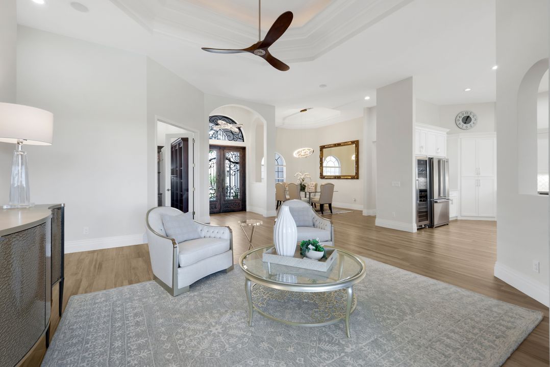 7633 Mulberry Ln, Naples, FL 34114