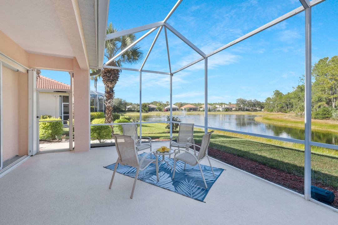 5852 Northridge Dr, Naples, FL 34110