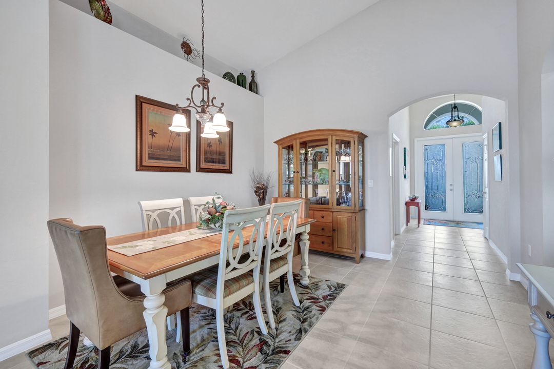 8627 Sumner Ave, Fort Myers, FL 33908
