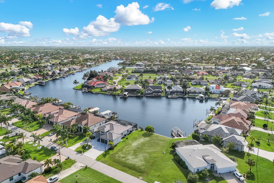 3127 SW 29th Ave, Cape Coral, FL 33914
