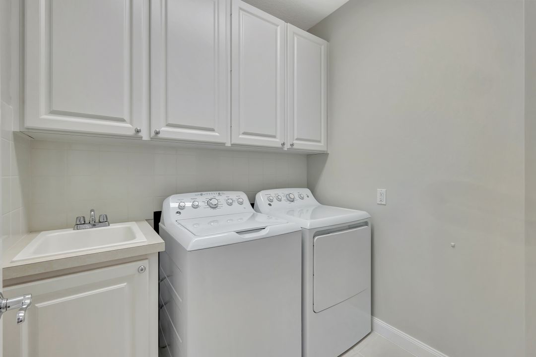 28508 Alessandria Cir, Bonita Springs, FL 34135