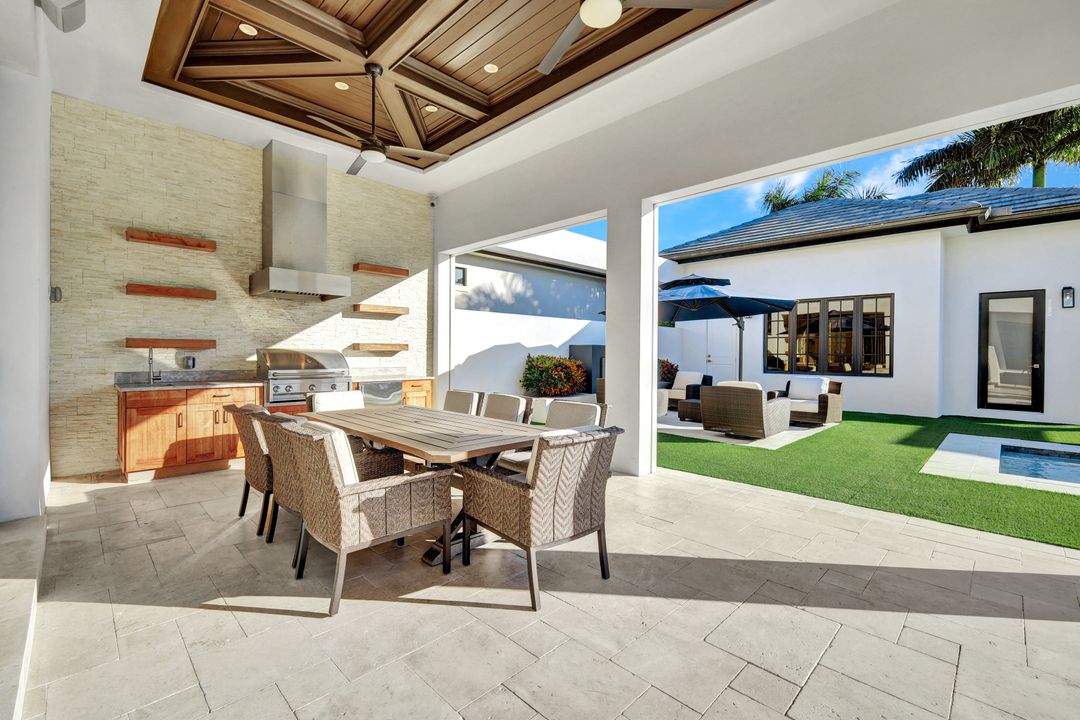 16988 Fairgrove Way, Naples, FL 34110