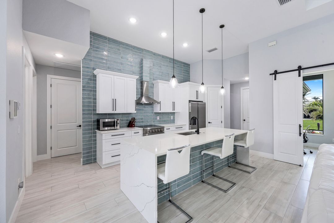 2709 SW 42nd Ln, Cape Coral, FL 33914