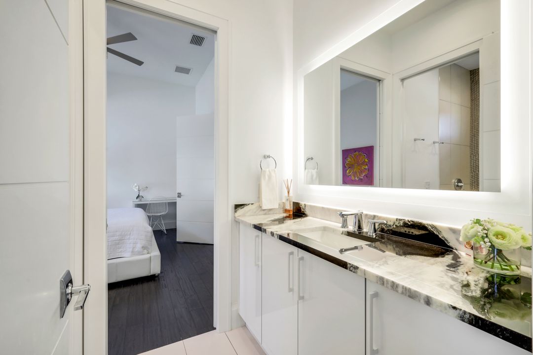 16438 Seneca Way, Naples, FL 34110