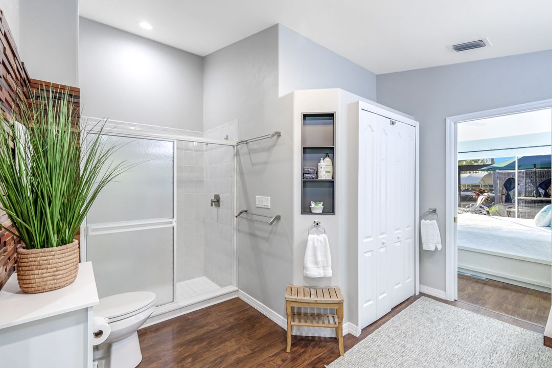 4934 SW 2nd Pl, Cape Coral, FL 33914