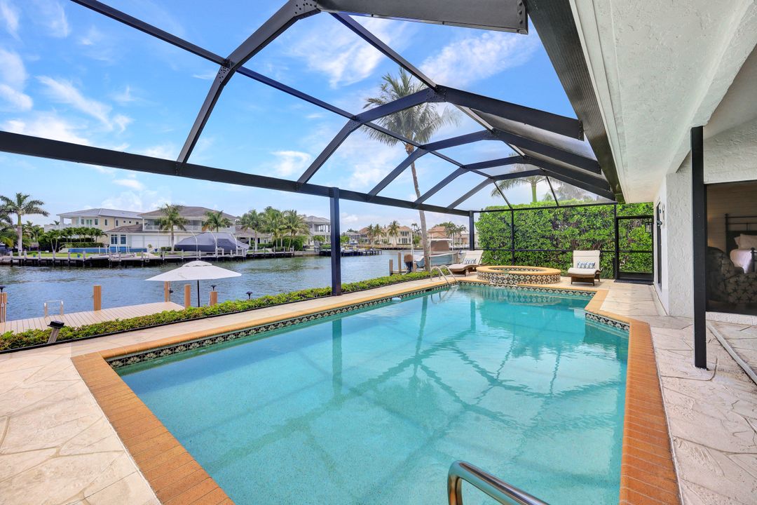 665 Rockport Ct, Marco Island, FL 34145