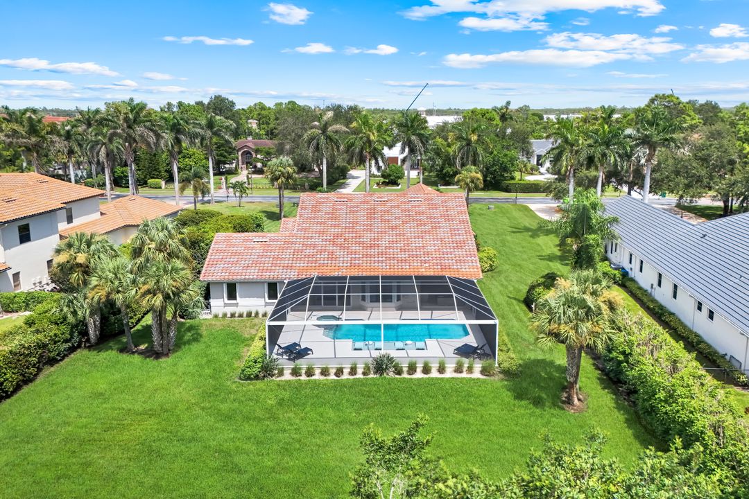 9245 The Ln, Naples, FL 34109