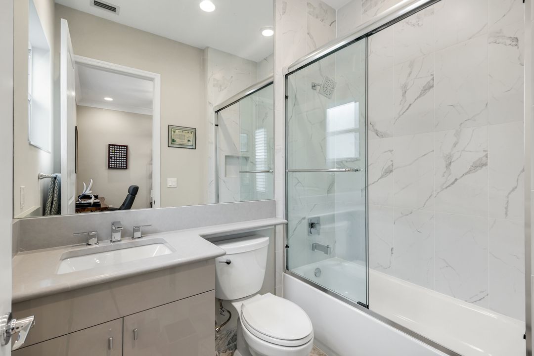 12033 Azalea Wy, Naples, FL 34120