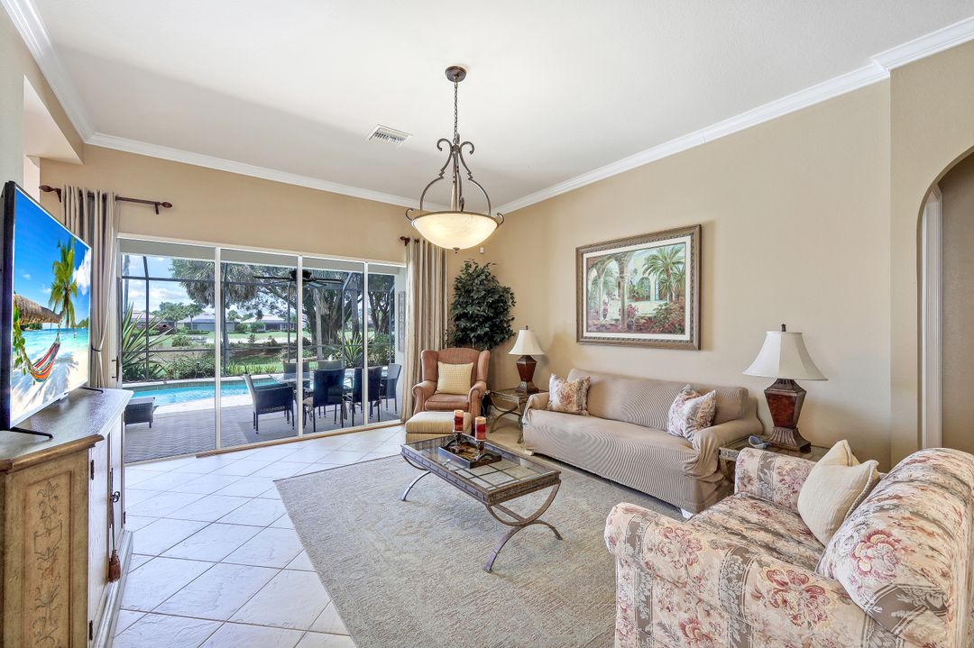 23628 Via Carino Ln, Bonita Springs, FL 34135
