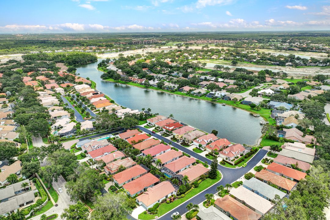 5910 Almaden Dr, Naples, FL 34119