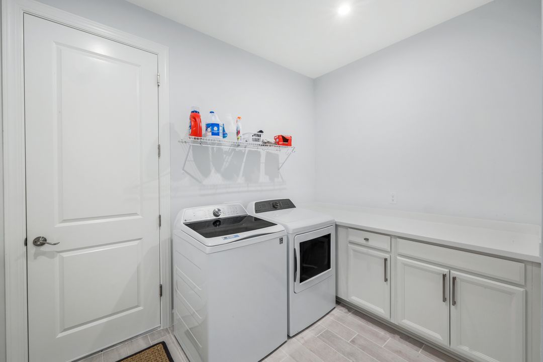 15236 Turin Dr, Naples, FL 34114