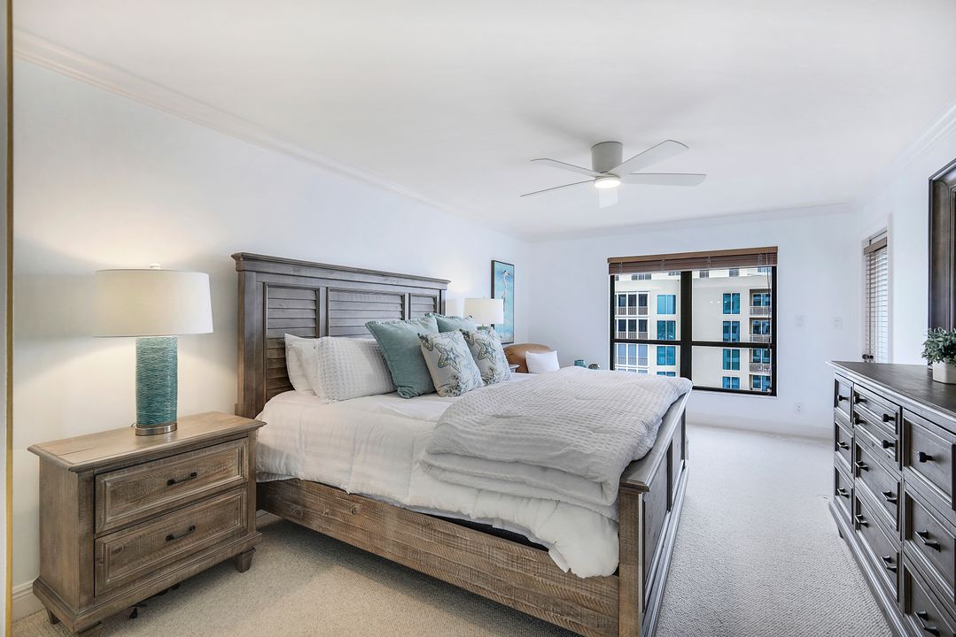 4451 Gulf Shore Blvd N #1605, Naples, FL 34103