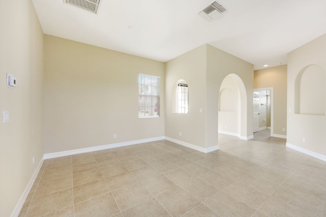 28251 L Burton Fletcher Ct, Bonita Springs, FL 34135