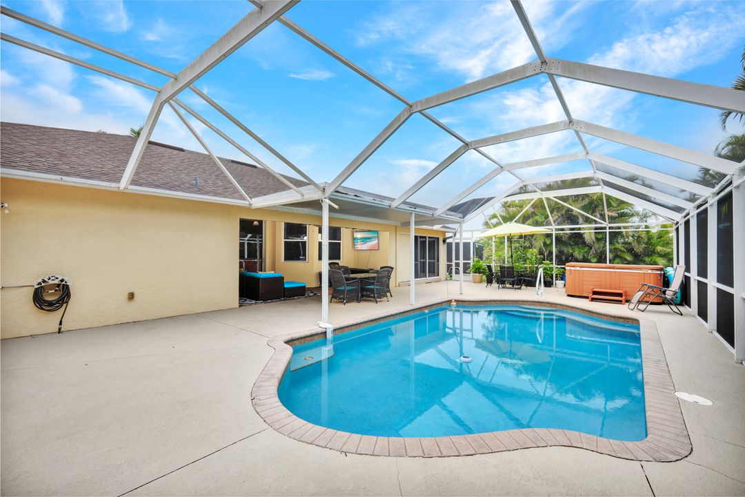 2223 NW 25th Terrace, Cape Coral, FL 33993
