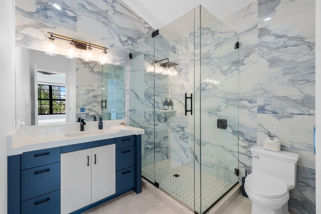 6677 Hunters Rd, Naples, FL 34109