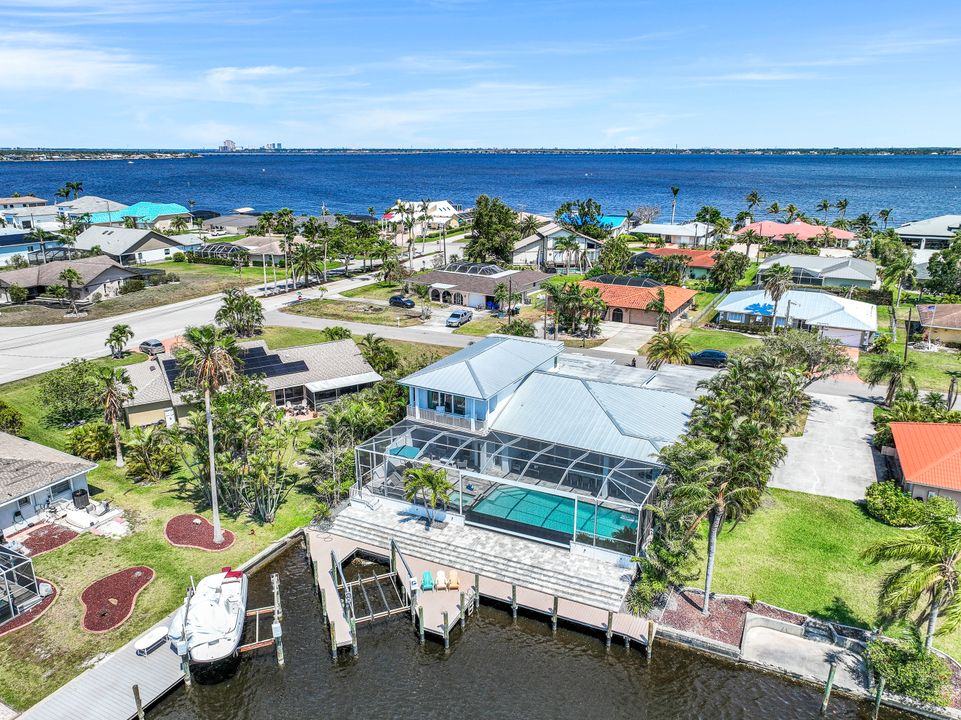 3412 SE 22nd Ave, Cape Coral, FL 33904