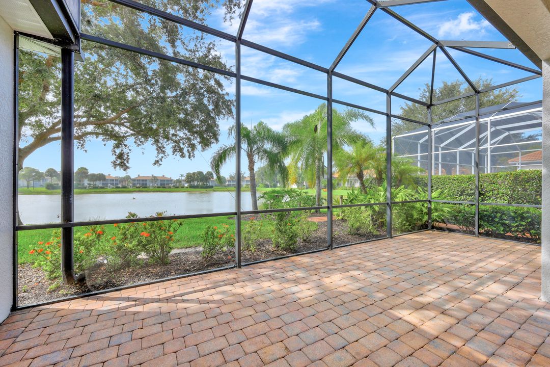 3376 Sandpiper Way, Naples, FL 34109